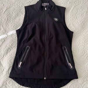 Ariat Black Sleeveless Vest